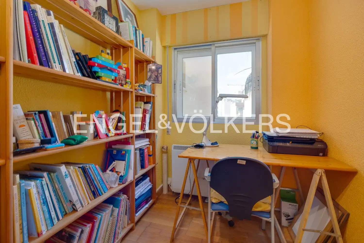Flat for sale in Torrevieja  with Air Conditioner, Heating and Private garden