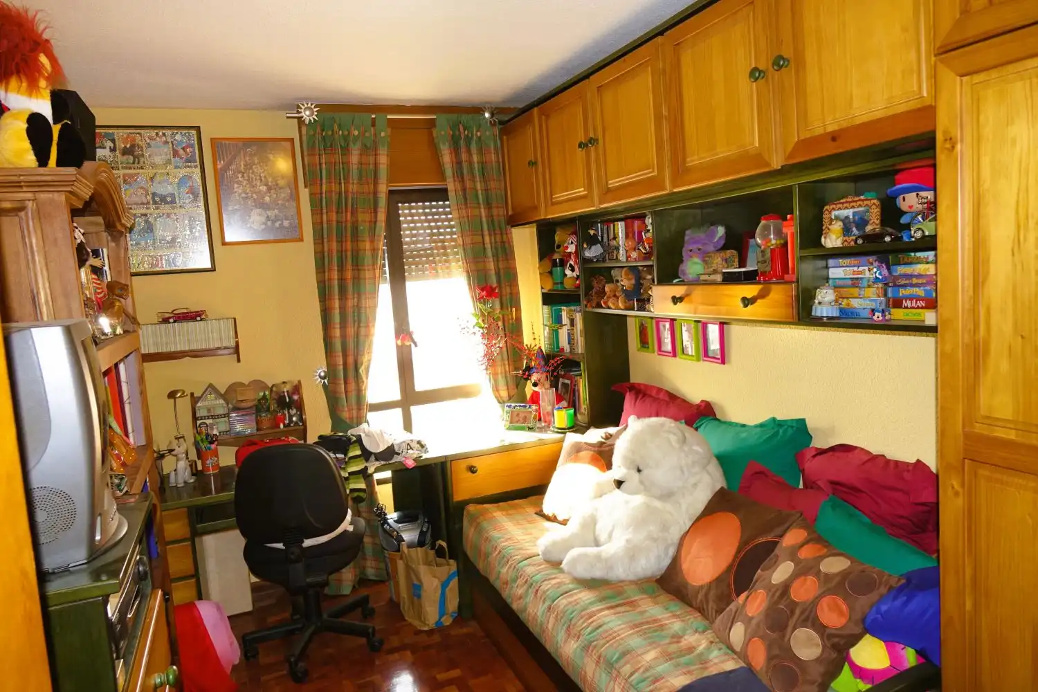 Habitación de Piso en venta en Granada con Terraza, Balcón y Piscina comunitaria