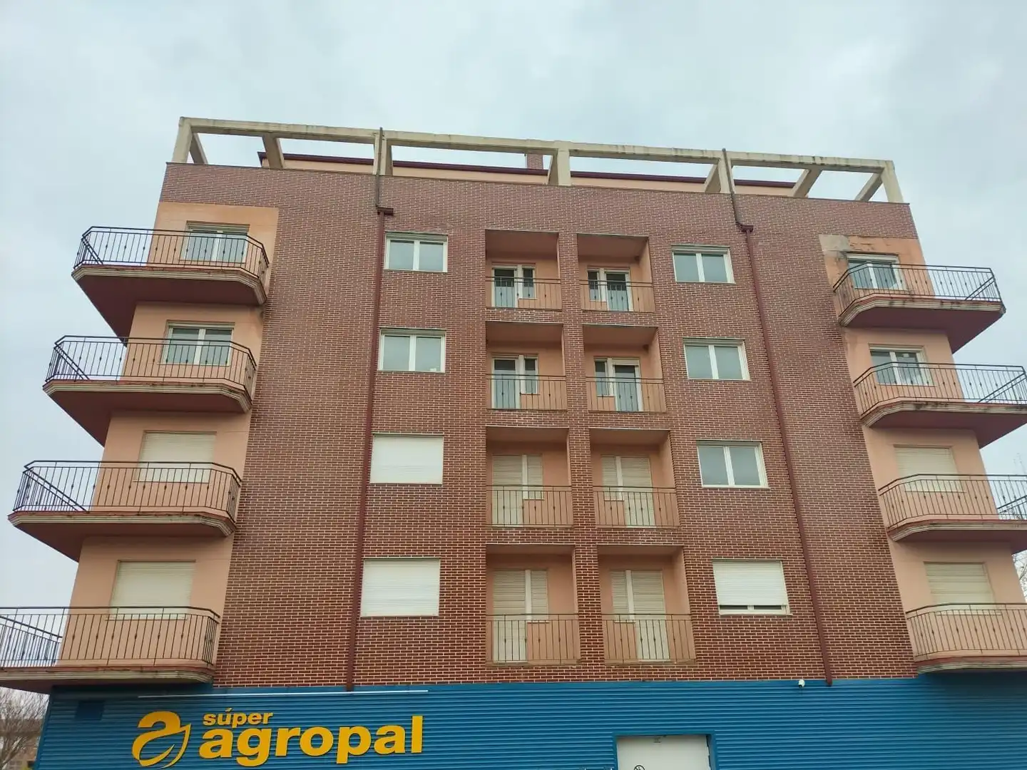 Exterior view of Buildings for sale in Villamuriel de Cerrato