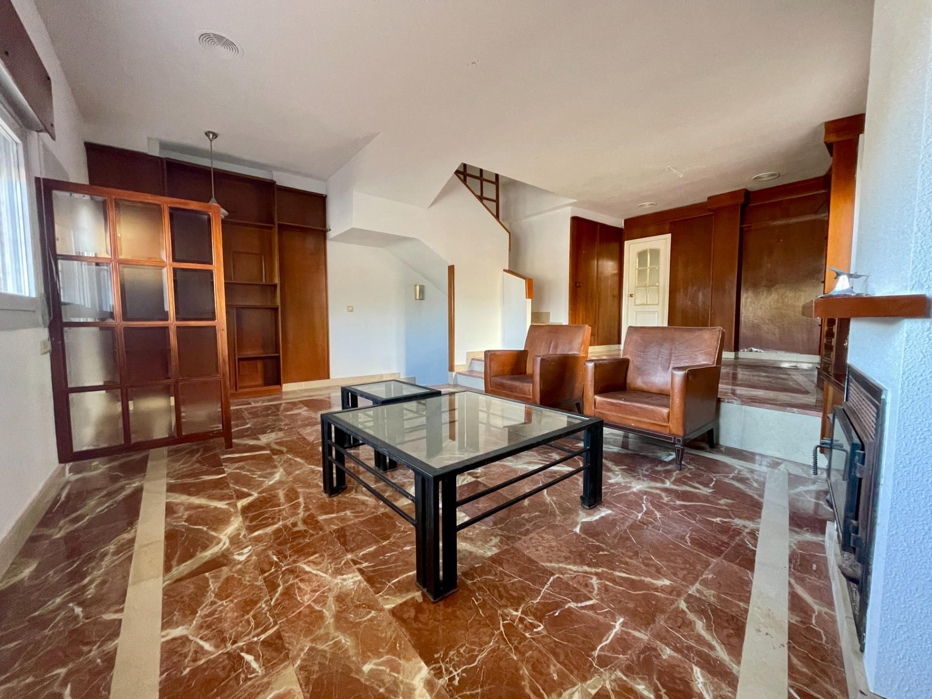 Sala d'estar de Casa adosada en venda en  Murcia Capital amb Aire condicionat, Calefacció i Terrassa