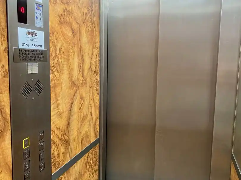 Wohnung zum Verkauf in  Madrid Capital mit Klimaanlage