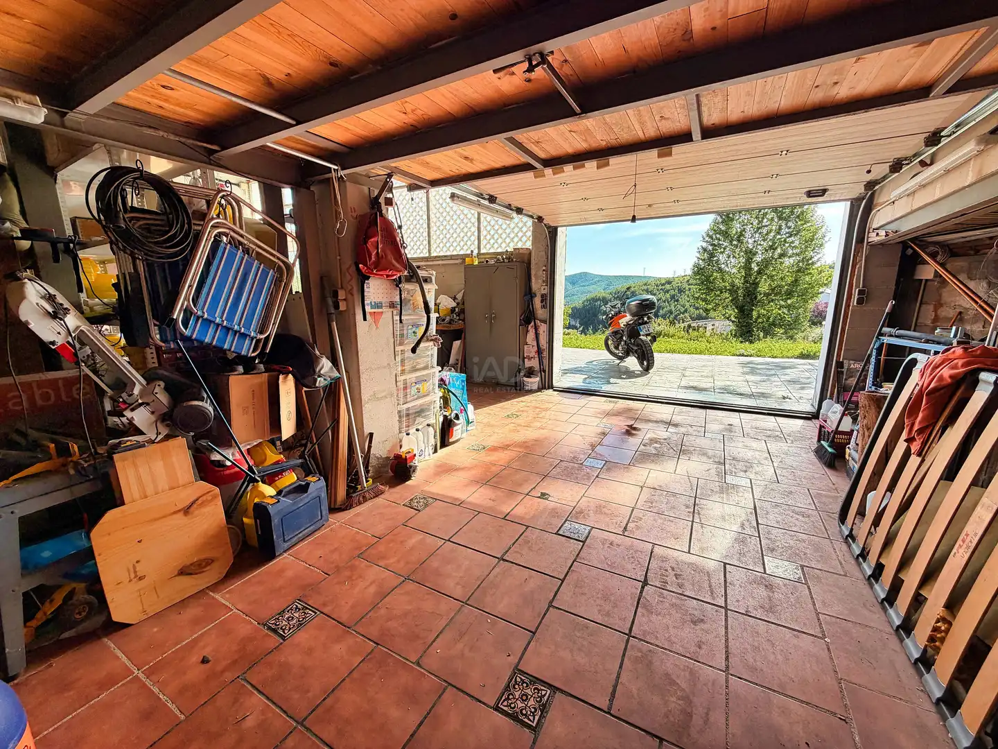 Parking de Casa o chalet en venta en Vallirana con Calefacción y Terraza