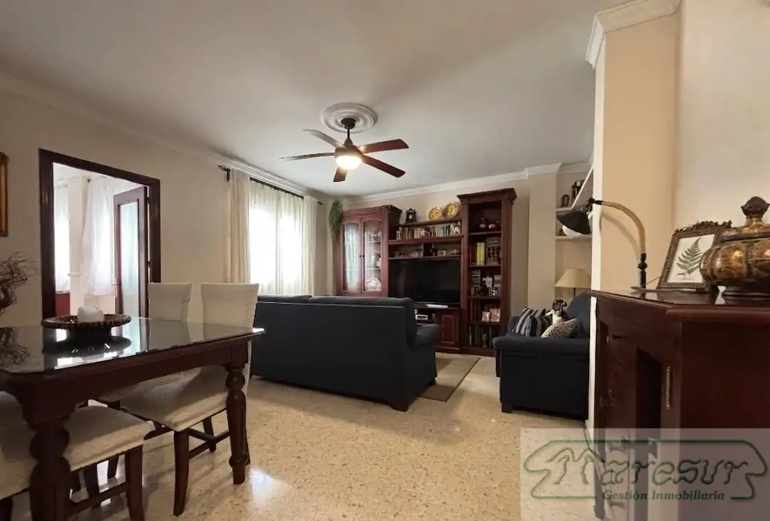 Sala d'estar de Pis en venda en San Fernando amb Aire condicionat i Balcó