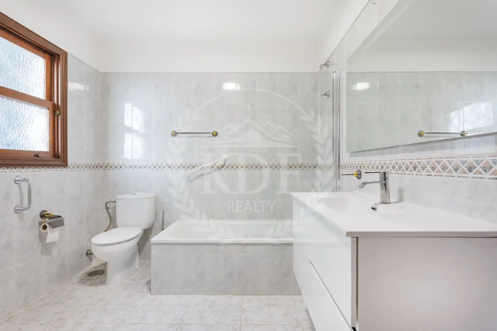 Baño de Casa o chalet en venta en El Rosario con Aire acondicionado, Jardín privado y Terraza