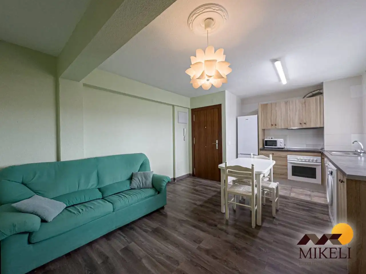 Wohnzimmer von Wohnung zur Miete in Santander mit Heizung, Terrasse und Möbliert