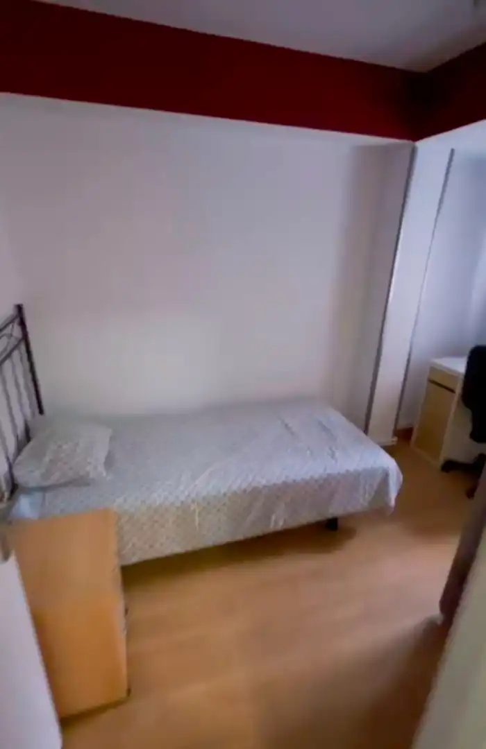 Dormitori de Pis de lloguer en Santander amb Calefacció, Terrassa i Traster