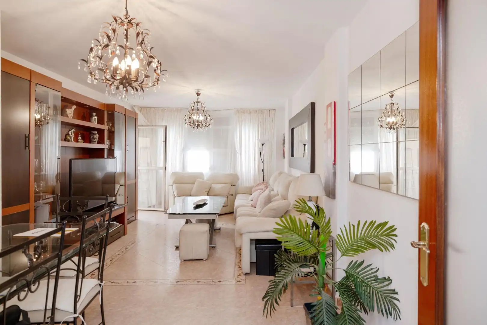 Sala d'estar de Pis en venda en Málaga amb Aire condicionat, Terrassa i Moblat
