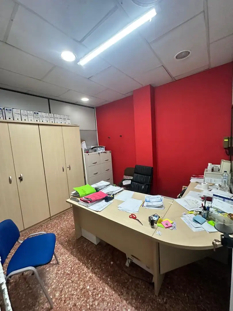 Commercial properties for sale in Torrent  with Air Conditioner and Furnished