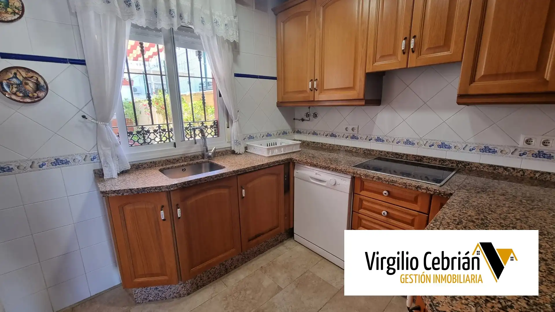 Kitchen of Duplexes for sale in Chipiona  with Storage room and Furnished