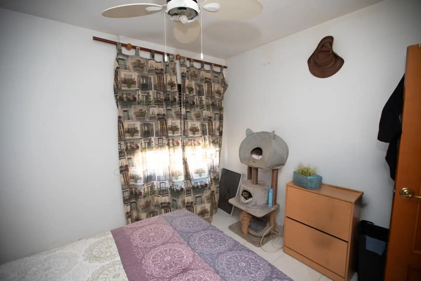 Habitación de Casa o chalet en venta en Cocentaina, Alicante