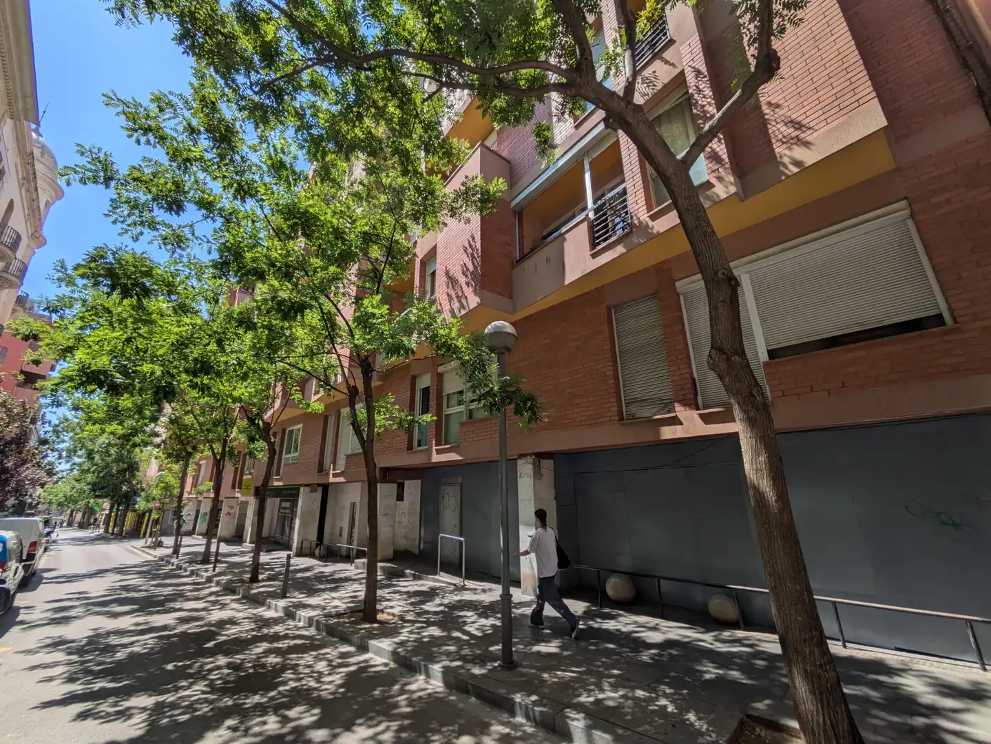Vista exterior de Pis en venda en Barcelona amb Calefacció, Moblat i Rentadora