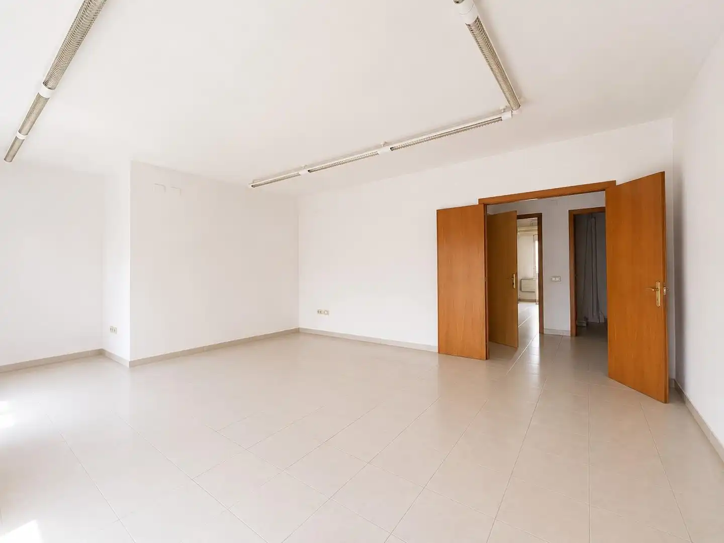Oficina de lloguer a Carrer d'Alfons IV 18, imagen 11