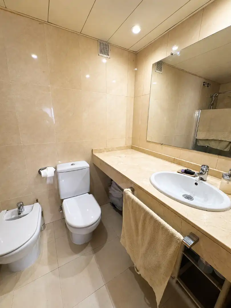 Flat for sale in Carrer del Torrent de la Bomba, Centre - Estació