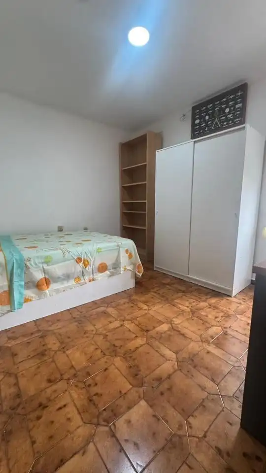 Wohnung zur Miete in Calle Azahar, Cruz Roja