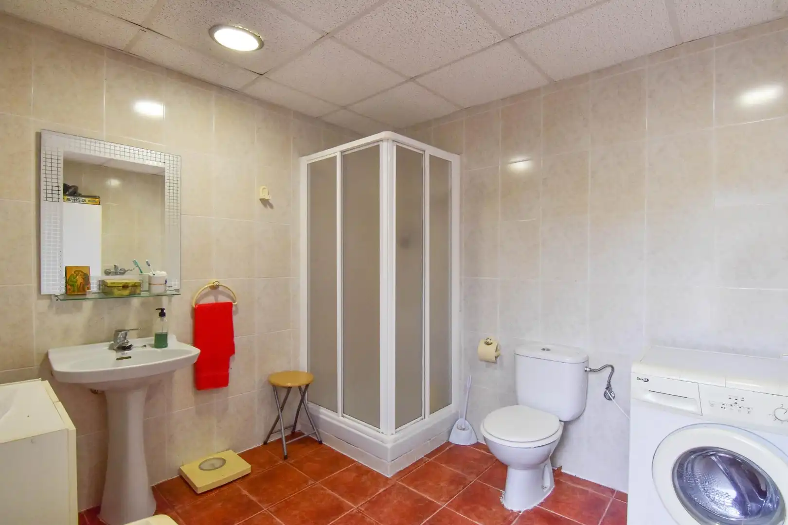 Bany de Casa o xalet en venda en Torrent amb Aire condicionat, Jardí privat i Terrassa