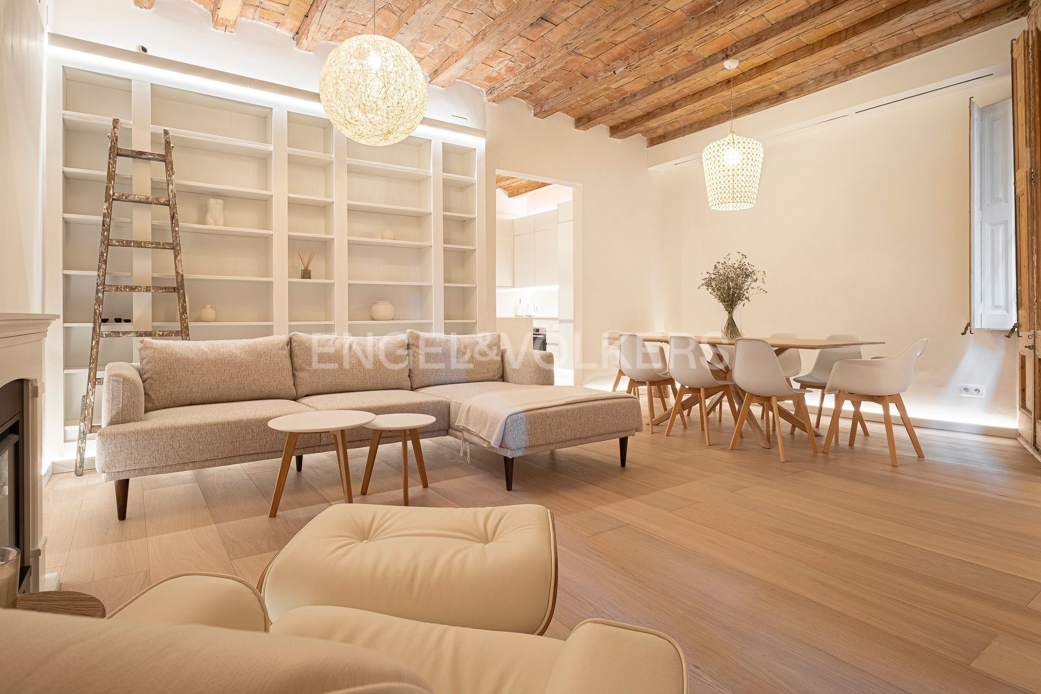Living room of Apartment to rent in  Barcelona Capital  with Air Conditioner, Heating and Parquet flooring