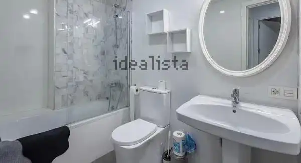 Bany de Pis en venda en Granada amb Calefacció i Moblat