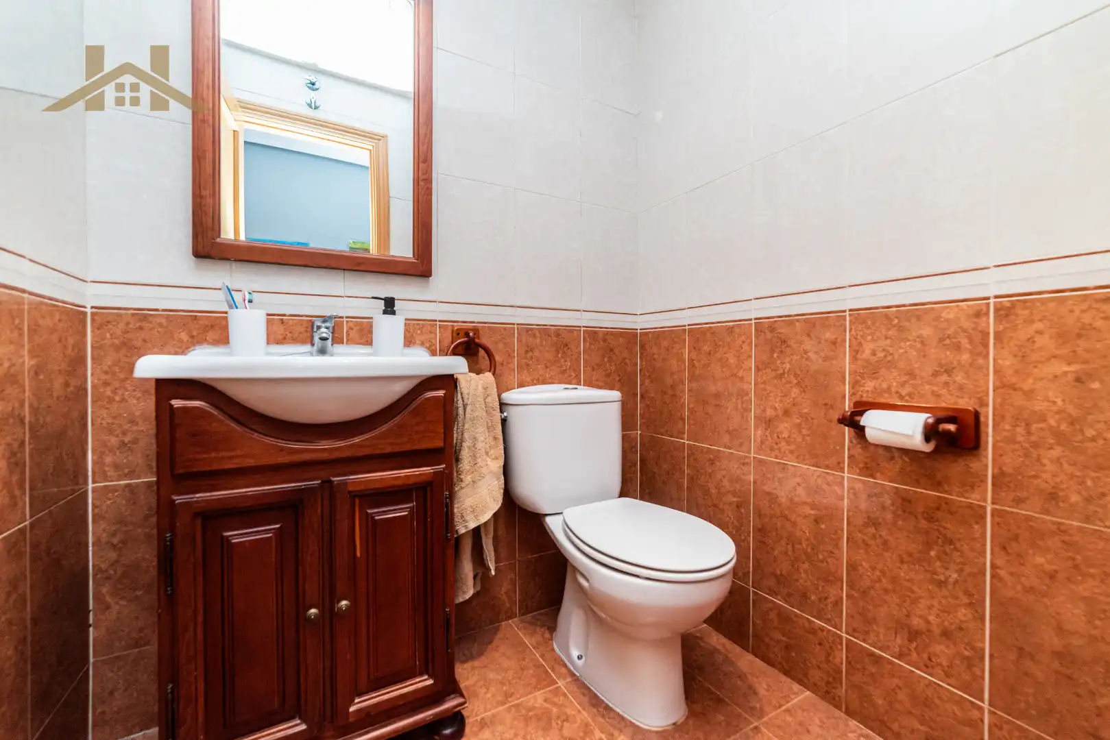 Bathroom of Attic for sale in El Escorial  with Air Conditioner, Heating and Terrace