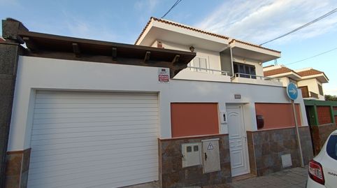 Foto 2 de Casa adosada en venda a Calle Torriani, La Garita - Marpequeña, Telde