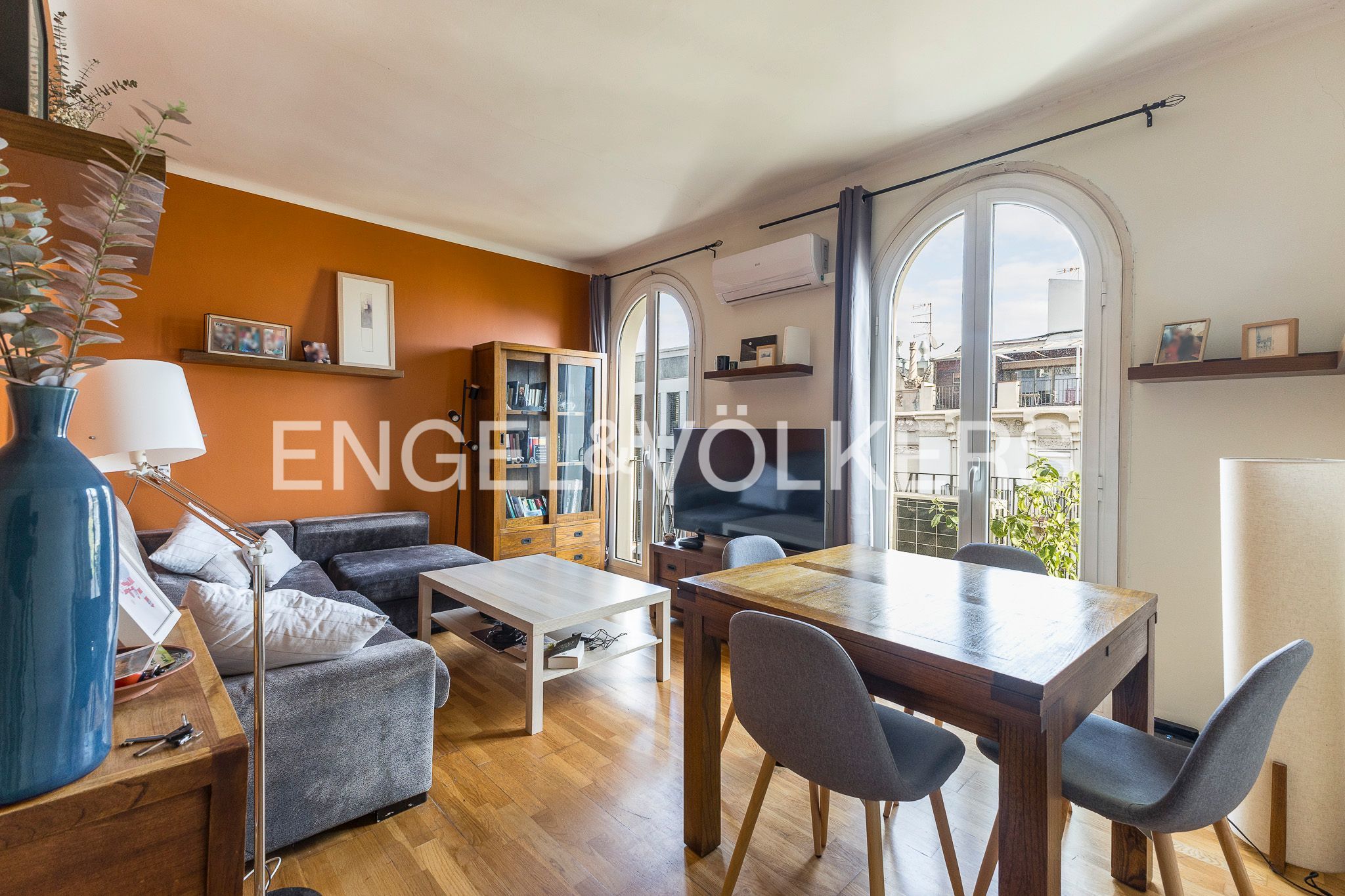 Sala d'estar de Apartament en venda en  Barcelona Capital amb Aire condicionat, Calefacció i Parquet