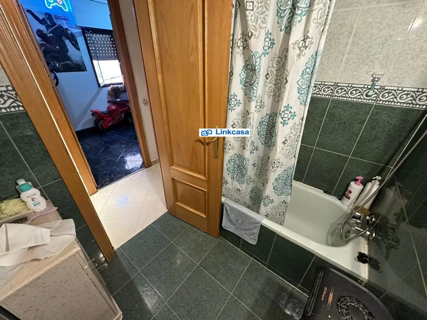 Bathroom of Flat for sale in Madrid  with Balcony