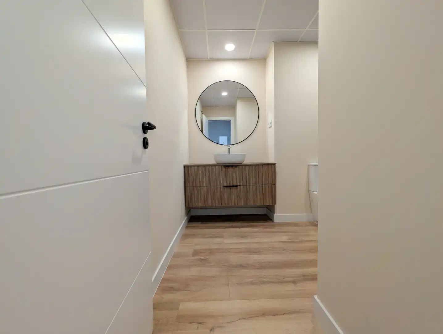 Badezimmer von Büro zur Miete in Rivas-Vaciamadrid mit Klimaanlage, Heizung und Terrasse