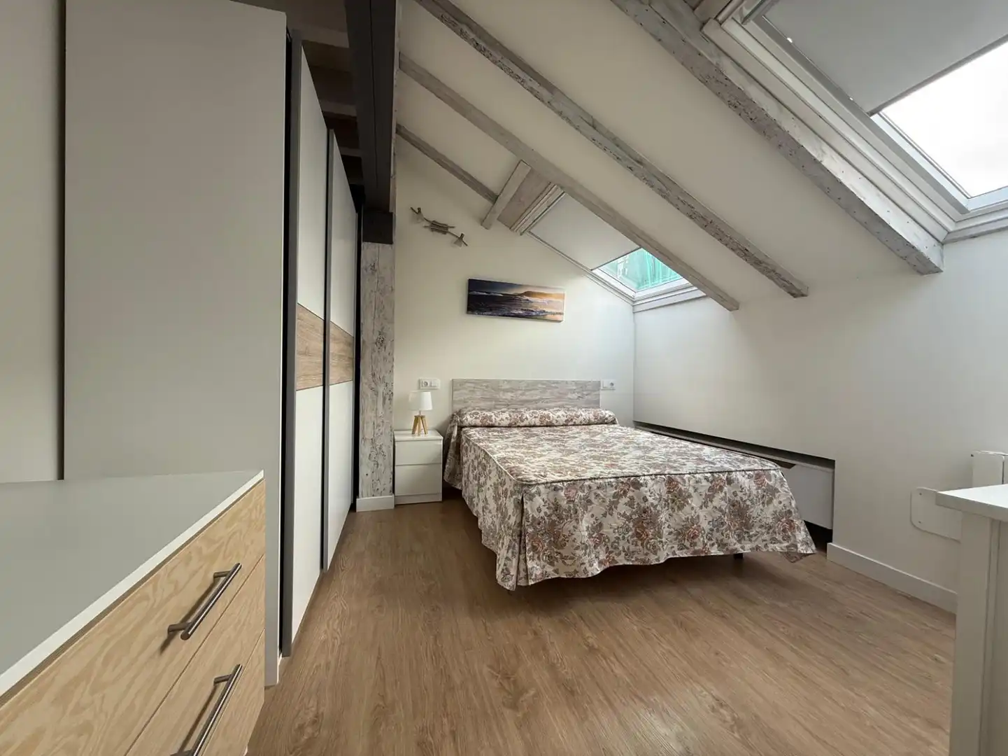 Bedroom of Flat for rent in Santander  with Heating and Furnished