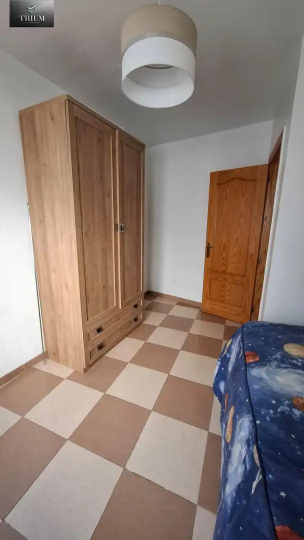 Schlafzimmer von Einfamilien-Reihenhaus zum Verkauf in Pinos Puente mit Klimaanlage