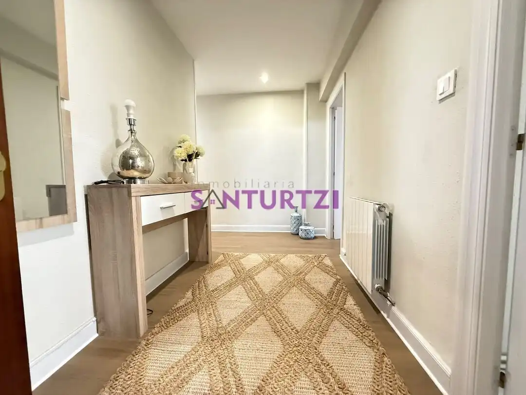Flat for rent in Santurtzi   with Heating and Balcony