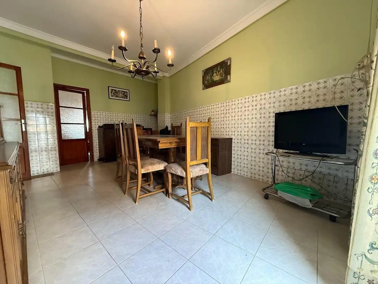 Comedor de Piso en venta en Mislata con Terraza, Trastero y Balcón