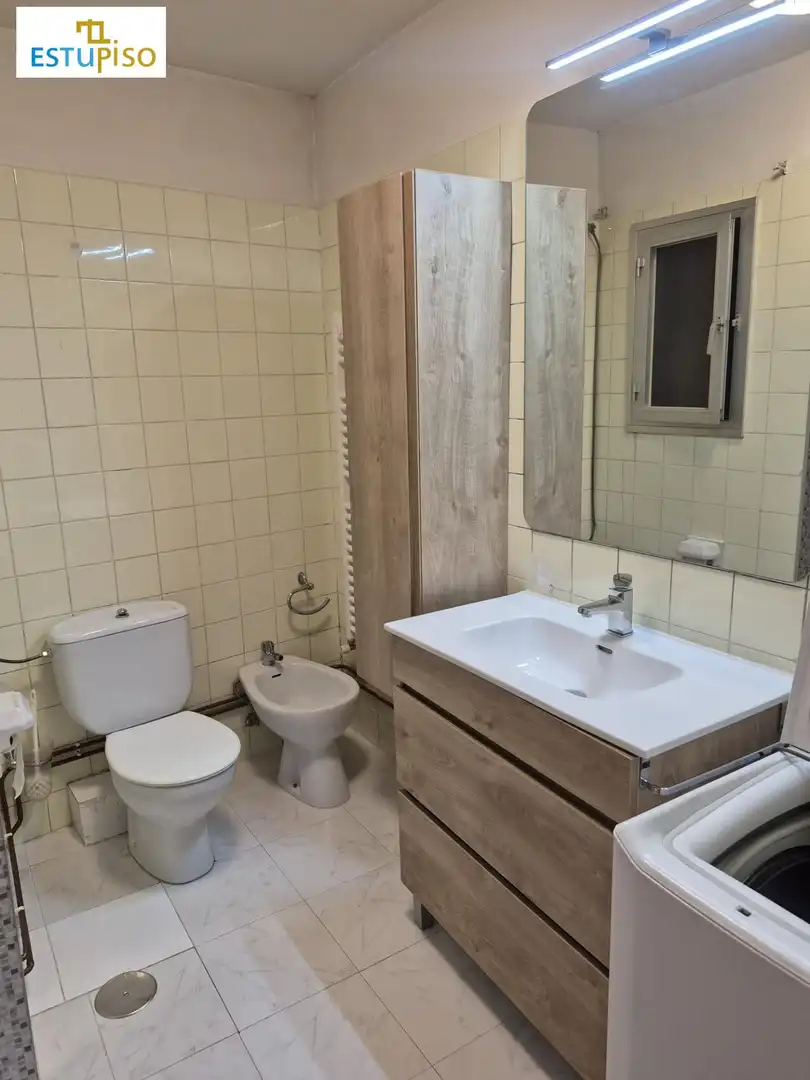 Bathroom of Apartments for sale in León Capital   with Heating and Furnished