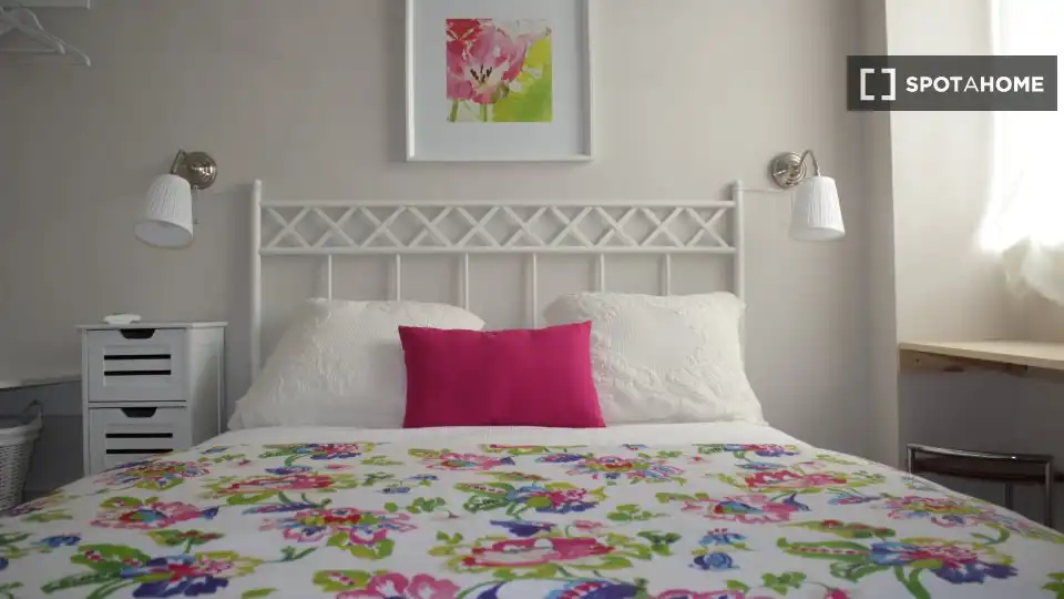 Habitación de Apartamento para compartir en Córdoba con Aire acondicionado, Calefacción y Terraza