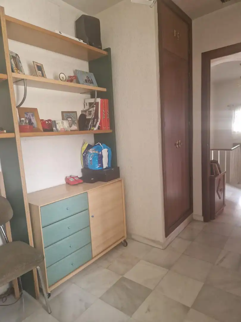 Dormitori de Casa adosada en venda en Jerez de la Frontera amb Aire condicionat, Calefacció i Terrassa