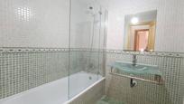 Bathroom of Duplex for sale in El Molar (Madrid)