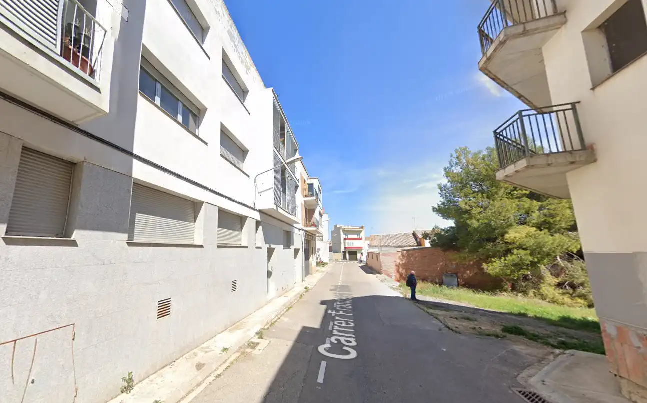 Individual with lift for sale in Carrer Lladonosa Pujol, imagen 3