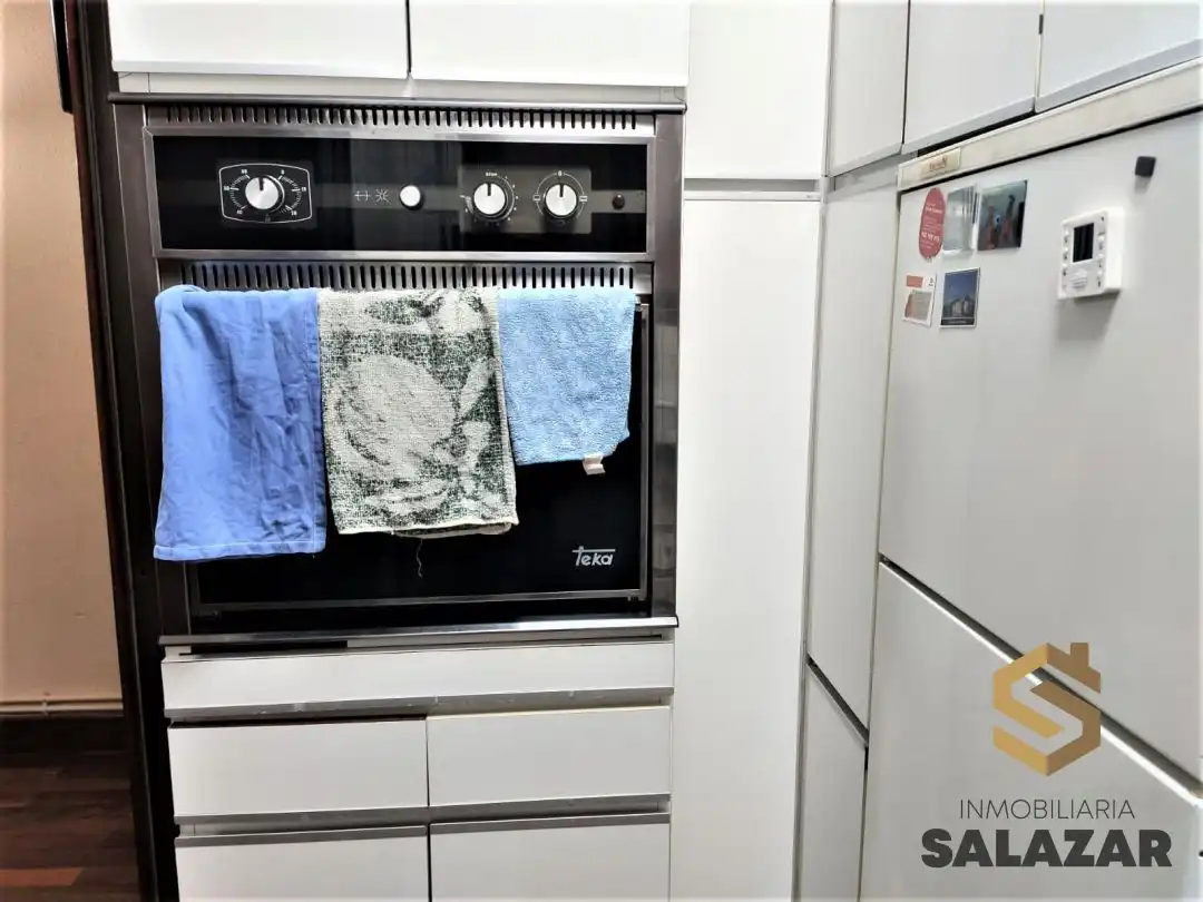 Cuina de Pis de lloguer en Bilbao  amb Calefacció, Terrassa i Balcó
