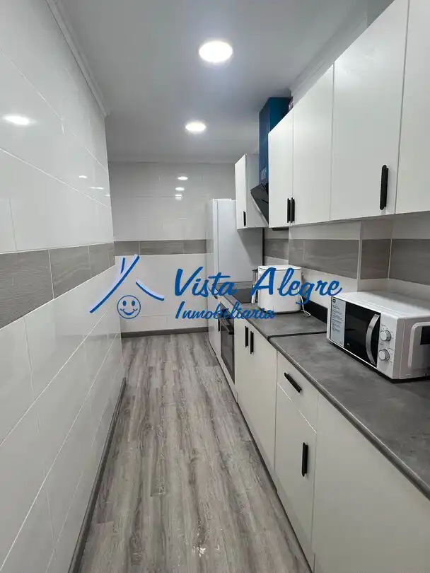Flat with lift for sale in PLAZA LAS Cuevas, imagen 7