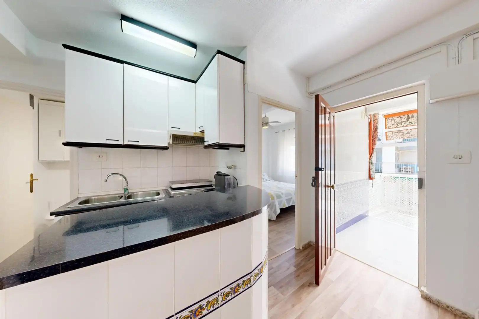 Cuina de Apartament en venda en Cartagena amb Terrassa, Moblat i Balcó