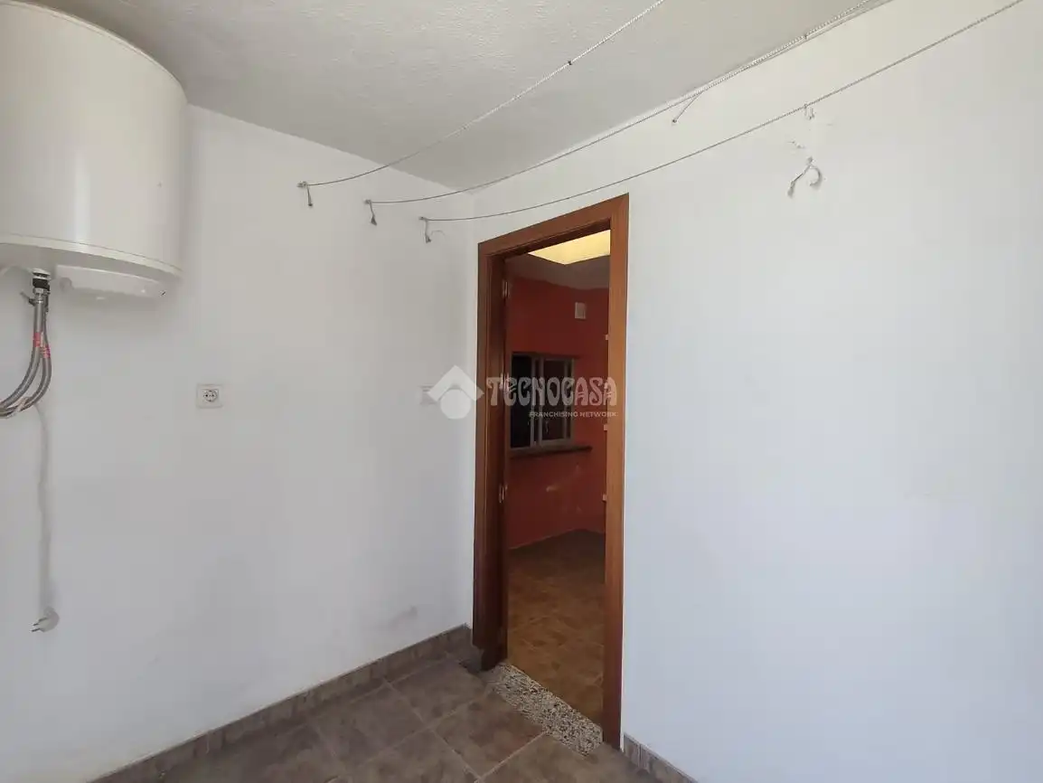 Casa adosada en venta en Guadix