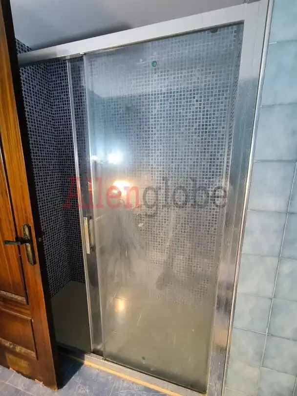 Bany de Pis en venda en Carreño amb Calefacció, Terrassa i Traster