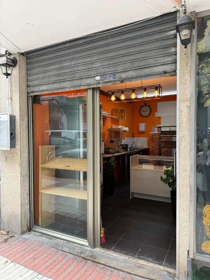 Local comercial en alquiler en Agra del Orzán - Ventorrillo
