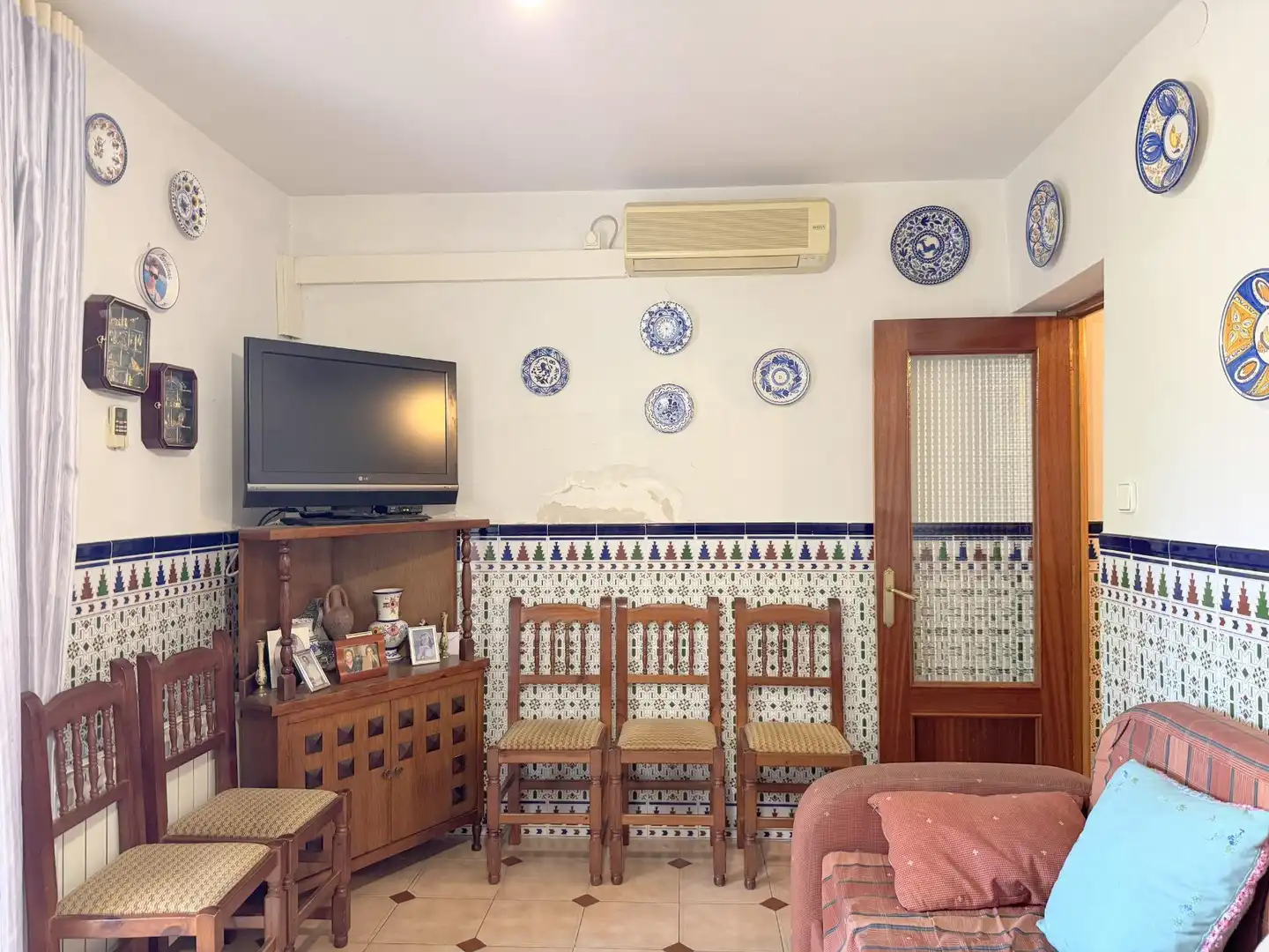 Sala de estar de Casa o chalet en venta en Candeleda con Aire acondicionado, Calefacción y Terraza