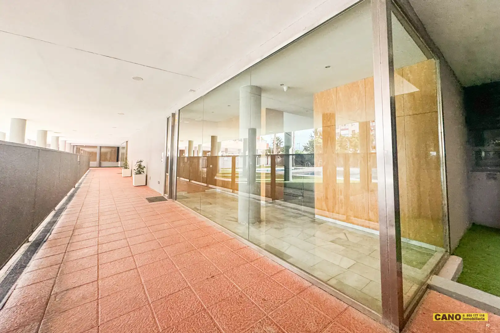 Piso en venta en Almería con Aire acondicionado, Calefacción y Terraza