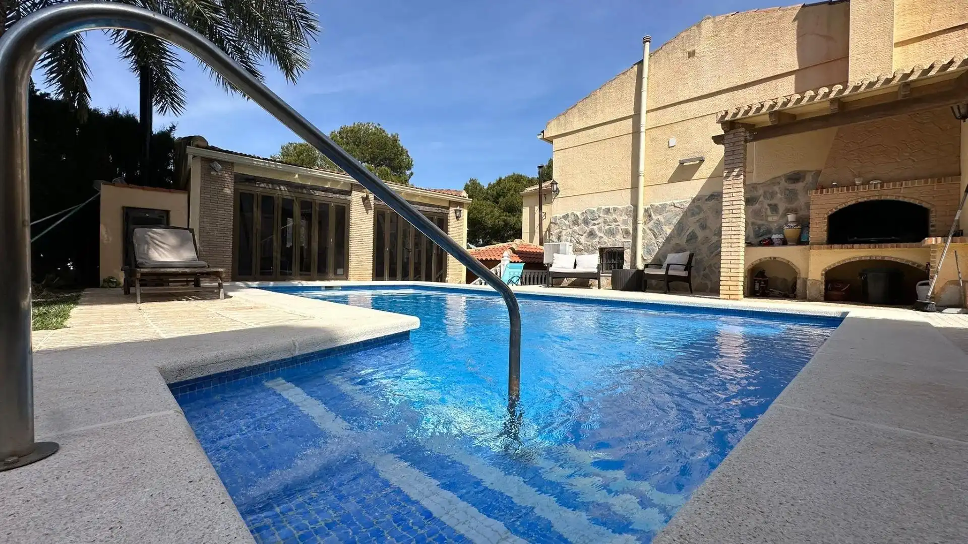 Piscina de Casa o chalet en venta en Torrevieja con Calefacción, Jardín privado y Piscina