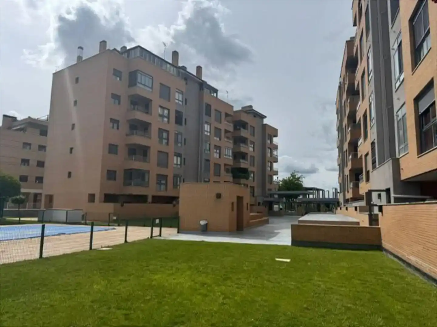 Vista exterior de Pis en venda en Ciudad Jardín -Vista Alegre