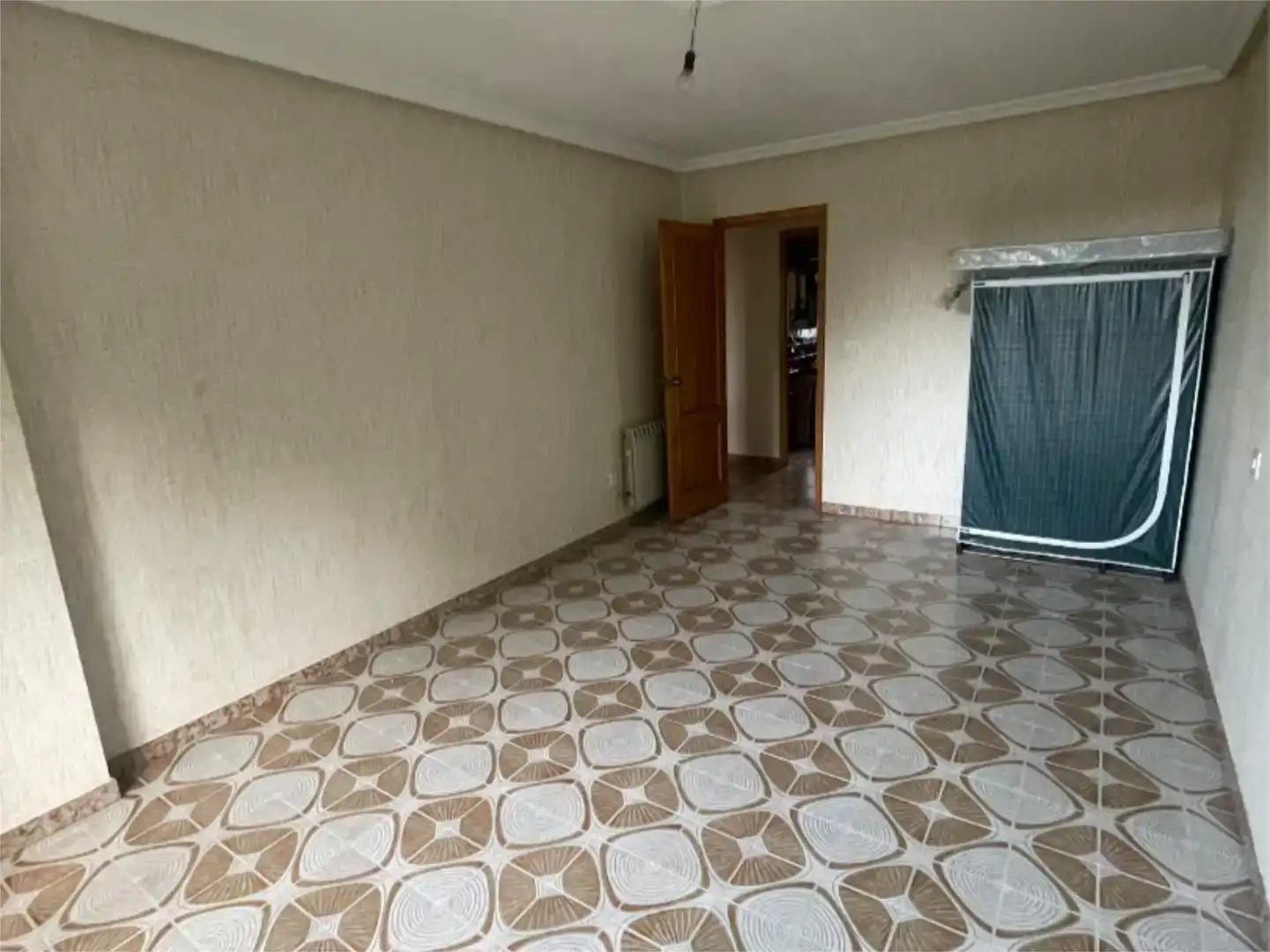 Flat for sale in Avión