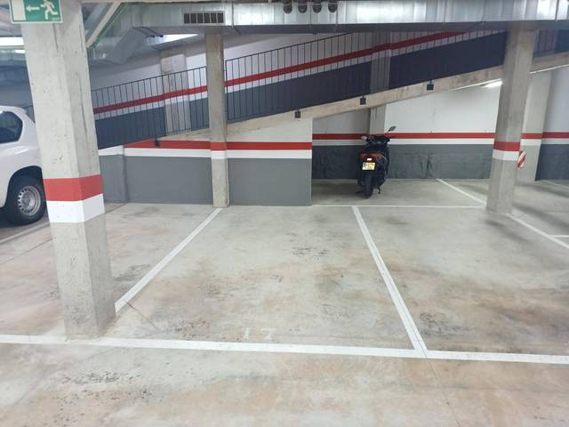 Garaje en Venta en Centre