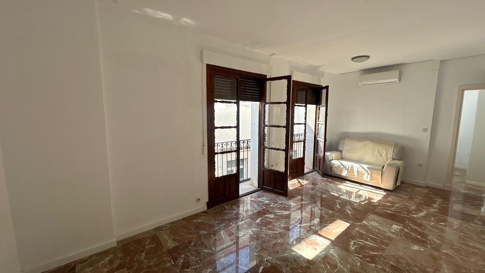 Sala d'estar de Pis de lloguer en  Sevilla Capital amb Aire condicionat i Balcó