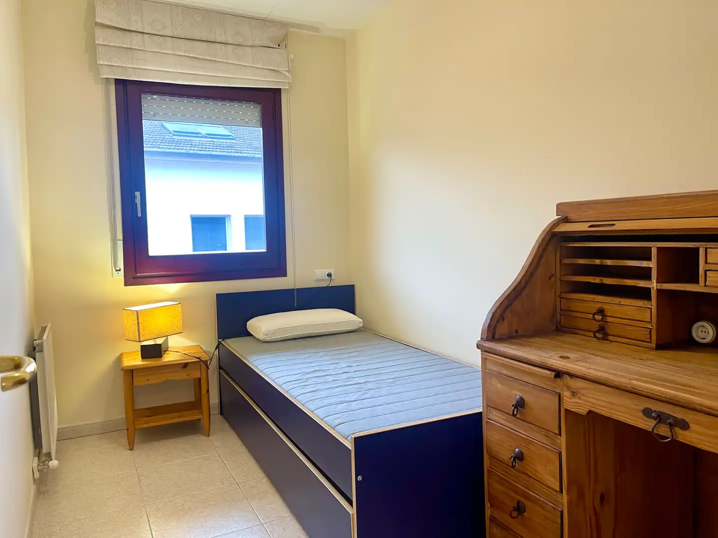 Habitación de Casa adosada en venta en Sant Joan de les Abadesses con Calefacción, Jardín privado y Trastero