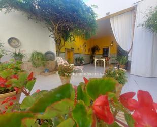 Jardí de Casa o xalet en venda en Ibros amb Aire condicionat, Calefacció i Terrassa